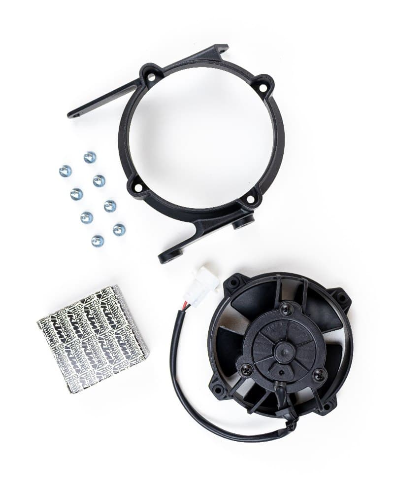 Kit origjinal i ventilatorit të ftohjes së radiatorit dhe montimit SPAL për KTM dhe Husqvarna TPI, me stafetë, modele Dirt Bike nga viti 2017 deri në vitin 2023, 2+4 kohë